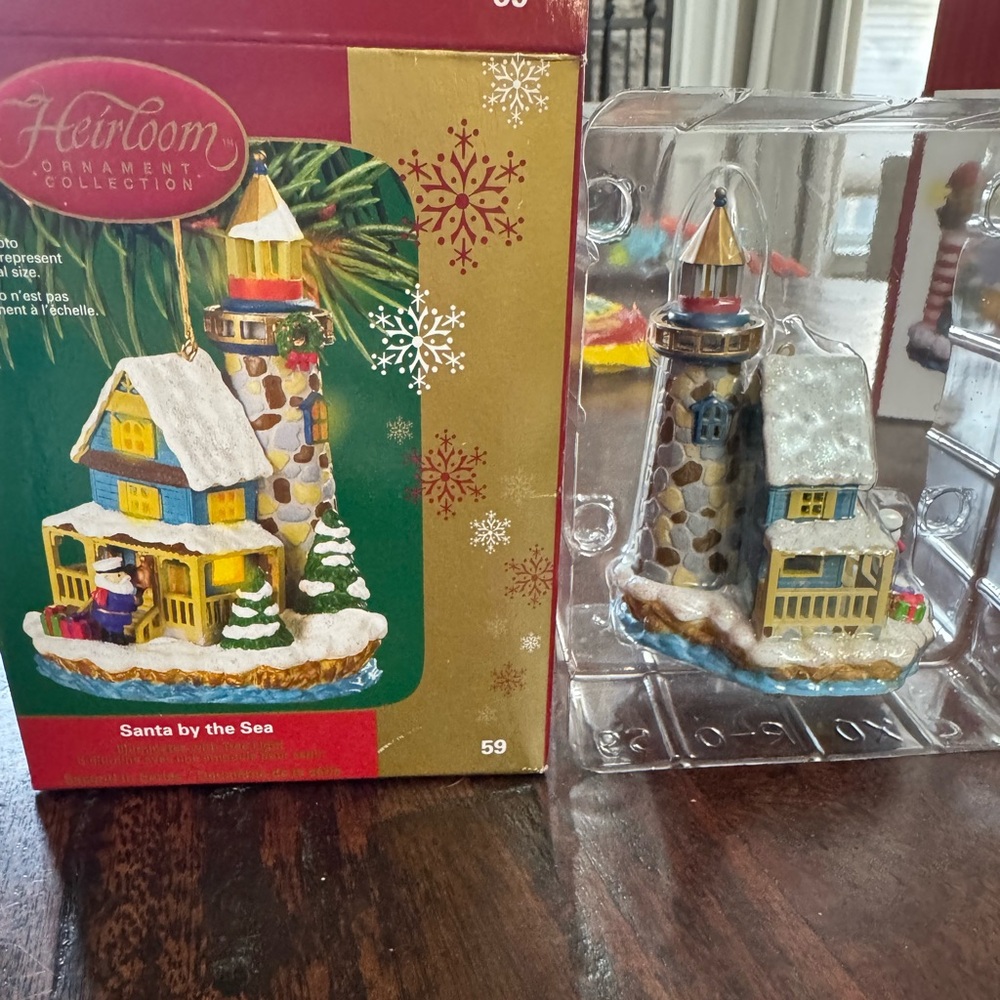 3 Carlton Cards Heirloom Santa by the Sea XmasOrnaments - vintage ceramic in box - Picture 8 of 8
